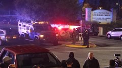 Δώδεκα νεκροί από επίθεση ενόπλου σε μπαρ στη νότια Καλιφόρνια