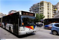 Πέτσας: Αυξήθηκαν τα λεωφορεία του ΟΑΣΘ – Κυκλοφορούν 317 