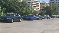 Θεσσαλονίκη: Ταξιτζήδες σε ρόλο κούριερ παραδίδουν από φακέλους μέχρι ηλεκτρικές συσκευές