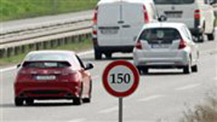 Υποχώρηση: Δεν αυξάνεται το όριο ταχύτητας στα 150 χλμ. την ώρα