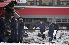 Σερβία: Τρένο συγκρούστηκε με λεωφορείο - Πέντε νεκροί
