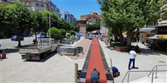 Μεταμορφώνεται η Καμάρα σε γήπεδο στίβου για τον αγώνα άλματος επι κοντώ