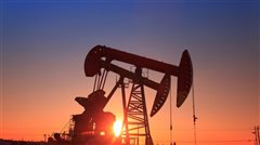 Πετρέλαιο: Στα 12,78 δολάρια το βαρέλι κατρακύλησε το αμερικανικό αργό