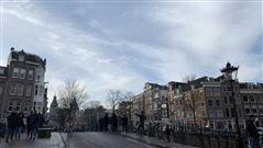 Ξεπέρασαν και τους Σουηδούς: Το πρωτοφανές covid μέτρο των Ολλανδών στα σχολεία αγγίζει τα όρια της τρέλας