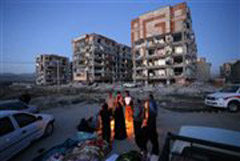 Τουλάχιστον 336 νεκροί από το φονικό σεισμό στα σύνορα Ιράκ-Ιράν!